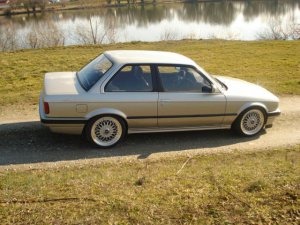 Dezenter V8 - 3er BMW - E30
