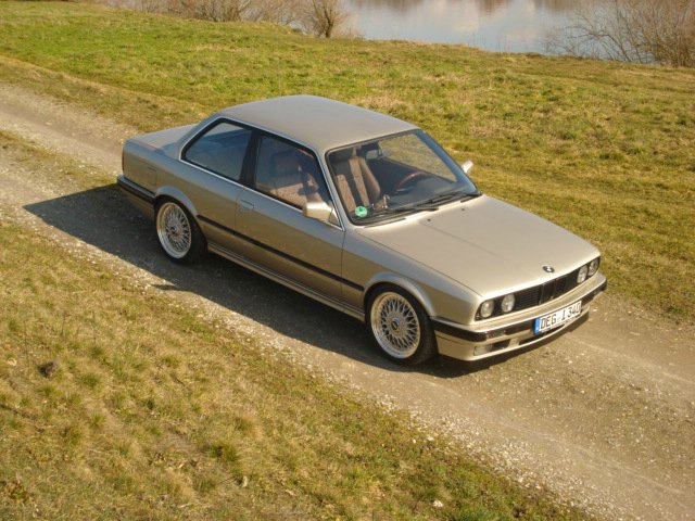 Dezenter V8 - 3er BMW - E30