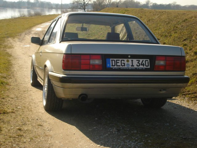 Dezenter V8 - 3er BMW - E30