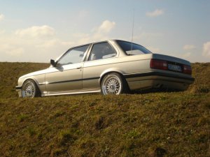 Dezenter V8 - 3er BMW - E30