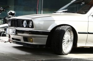 Dezenter V8 - 3er BMW - E30