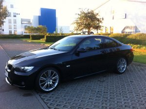E92 320i M-Paket Blacksapphire - 3er BMW - E90 / E91 / E92 / E93 E92 320i M-Paket Blacksapphire - 3er BMW - E90 / E91 / E92 / E93