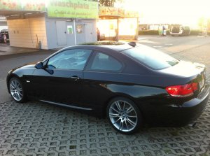 E92 320i M-Paket Blacksapphire - 3er BMW - E90 / E91 / E92 / E93 E92 320i M-Paket Blacksapphire - 3er BMW - E90 / E91 / E92 / E93