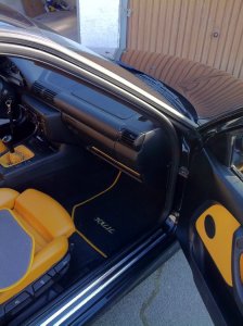 S C H W A R Z G O L D - 3er BMW - E36