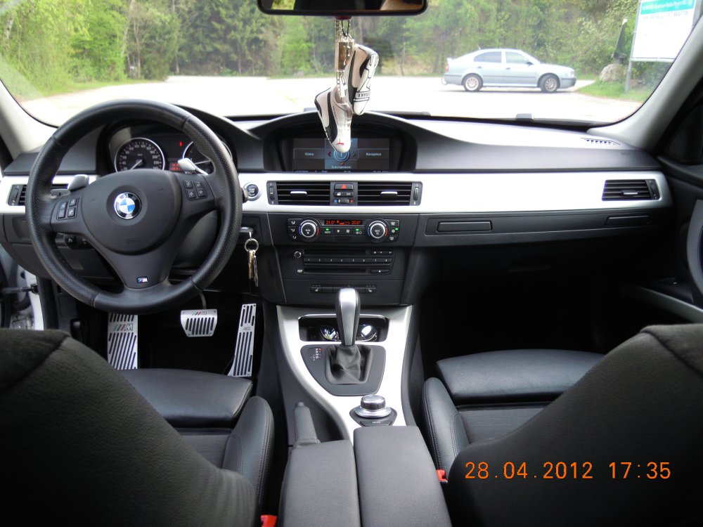 BMW E90 330xd - 3er BMW - E90 / E91 / E92 / E93