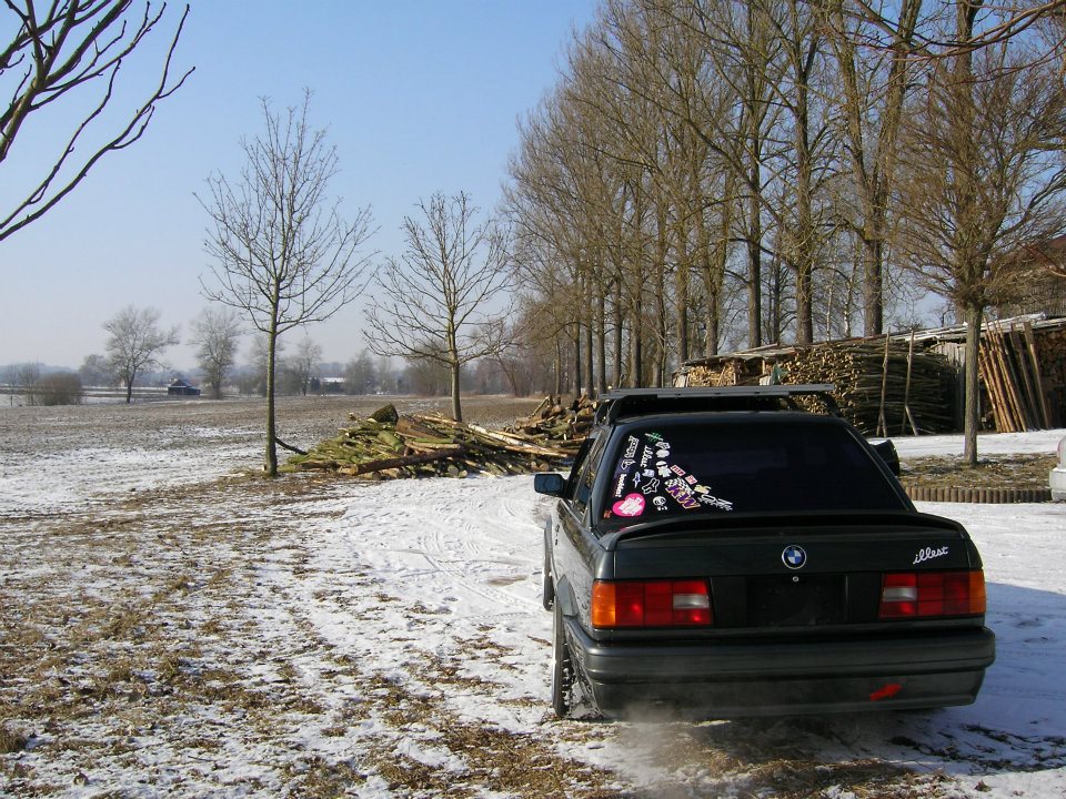 BMW 325i M-Technik 2 - 3er BMW - E30