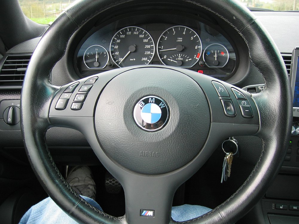 >330ci   Coupe  Facelift< - 3er BMW - E46
