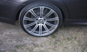 BMW E90 325i   M-Sport - 3er BMW - E90 / E91 / E92 / E93