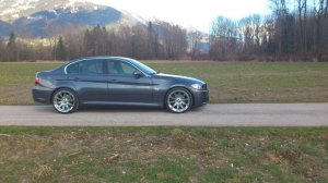 BMW E90 325i   M-Sport - 3er BMW - E90 / E91 / E92 / E93