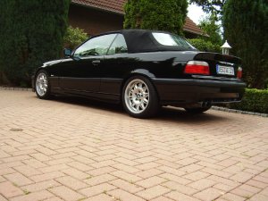 BMW 328i Cabrio - 3er BMW - E36 BMW 328i Cabrio - 3er BMW - E36