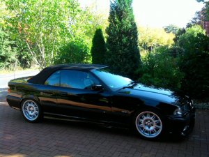 BMW 328i Cabrio - 3er BMW - E36 BMW 328i Cabrio - 3er BMW - E36