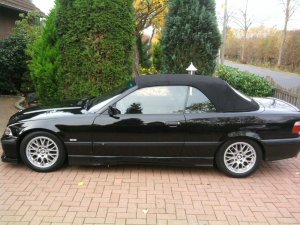 BMW 328i Cabrio - 3er BMW - E36 BMW 328i Cabrio - 3er BMW - E36