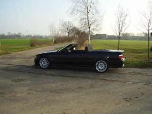 BMW 328i Cabrio - 3er BMW - E36 BMW 328i Cabrio - 3er BMW - E36