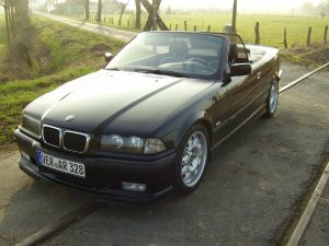 BMW 328i Cabrio - 3er BMW - E36 BMW 328i Cabrio - 3er BMW - E36