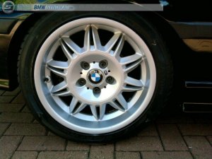 BMW Styling 39 Felge in 7.5x17 ET 41 mit Continental  Reifen in 225/45/17 montiert vorn Hier auf einem 3er BMW E36 328i (Cabrio) Details zum Fahrzeug / Besitzer