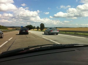 ---------> It follows the OEM Style - 3er BMW - E36