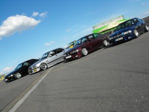 ---------> It follows the OEM Style - 3er BMW - E36