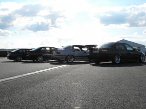 ---------> It follows the OEM Style - 3er BMW - E36