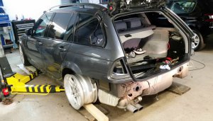 OEMPLUS 330i Touring - 3er BMW - E46 OEMPLUS 330i Touring - 3er BMW - E46