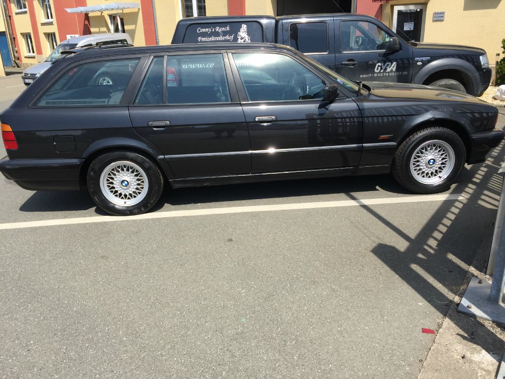 E34 520i Touring - Kombi nach Maß :-) - 5er BMW - E34 E34 520i Touring - Kombi nach Maß :-) - 5er BMW - E34