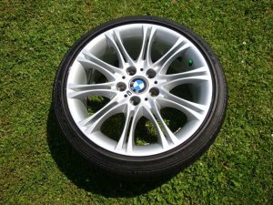 BMW Styling M135 Felge in 8x18 ET 47 mit Bridgestone Potenza Reifen in 225/40/18 montiert vorn mit 20 mm Spurplatten Hier auf einem 3er BMW E46 330i (Coupe) Details zum Fahrzeug / Besitzer