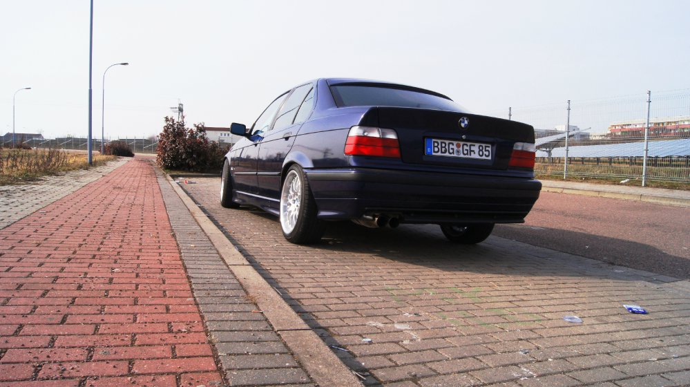 Montrealblauer Strmer! - 3er BMW - E36