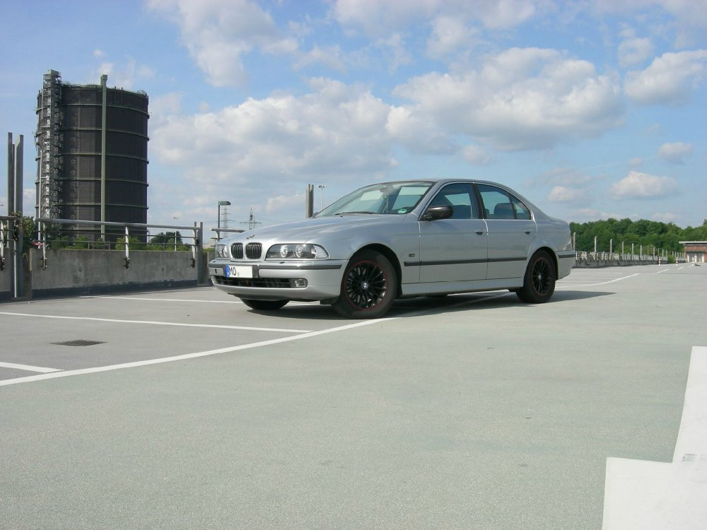 Housemobil III - 535iA Artissilber - 5er BMW - E39