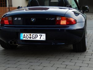 BMW Styling 18 Felge in 7.5x17 ET  mit Dunlop Sport Maxx Reifen in 225/45/17 montiert vorn mit 5 mm Spurplatten Hier auf einem Z3 BMW E36 2.8 (Roadster) Details zum Fahrzeug / Besitzer