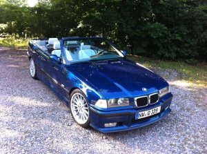 Originales verbessertes 328i Cabrio - 3er BMW - E36