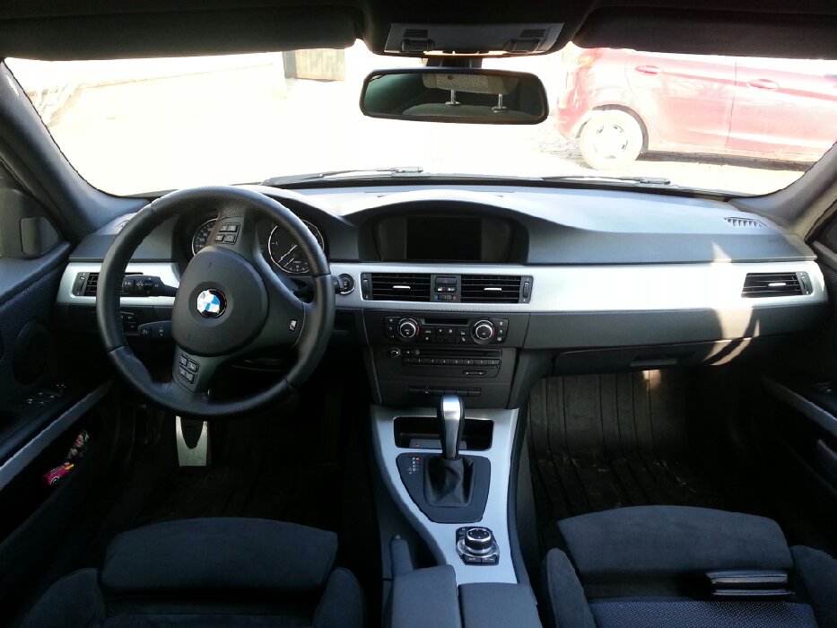 BMW 320dA Edition Sport - 3er BMW - E90 / E91 / E92 / E93
