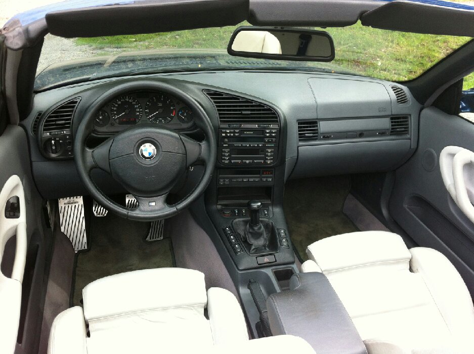 Originales verbessertes 328i Cabrio - 3er BMW - E36