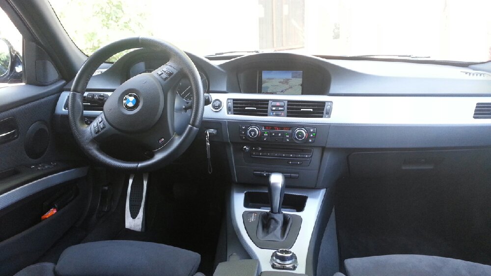 BMW 320dA Edition Sport - 3er BMW - E90 / E91 / E92 / E93