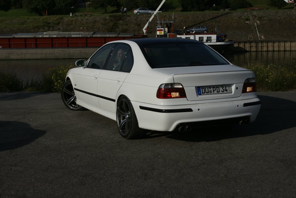 B10 - 5er BMW - E39