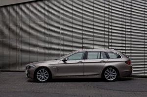 BMW-News-Blog: Designpreis 2012 geht an 5er Touring - BMW-Syndikat