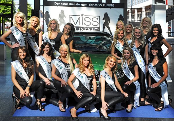 BMW-News-Blog: Miss Tuning 2011 -TuningWorld Bodensee-Mandy Lange - BMW-Syndikat