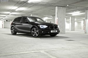 BMW-News-Blog: Neue Fotos & Video: Der BMW 1er F20 in Schwarz
