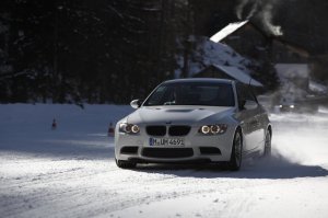 BMW-News-Blog: Jetzt schon an den Winter denken? - Winterreifen s - BMW-Syndikat