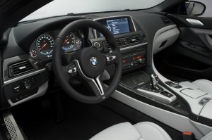 BMW-News-Blog: Der_neue_BMW_M6__F12__F13__-_Coup__und_Cabrio__Power-Zweituerer_fuer_den_Sommer