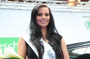 BMW-News-Blog: Die neue Miss-Tuning 2012 - Frizzi Arnold aus Chem - BMW-Syndikat