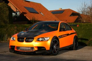 BMW-News-Blog: Video__Manhart_Racing_MHR_M3_V8RS_Clubsport