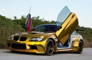 BMW-News-Blog: BMW M3 E92: Eyecatcher in Chrom-Gold aus China