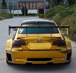 BMW-News-Blog: BMW M3 E92: Eyecatcher in Chrom-Gold aus China - BMW-Syndikat