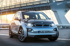 BMW-News-Blog: BMW X5 (F15) und BMW i3: Doppelsieg um das Golden - BMW-Syndikat