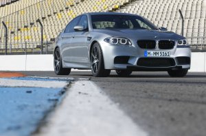 BMW-News-Blog: Der_neue_BMW_M5_F10_LCI__Facelift_fuer_den_Super-Fuenfer