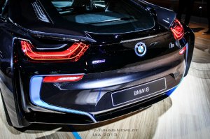 BMW-News-Blog: Weltpremiere__BMW_zeigt_offiziellen_Plug-In-Hybrid_i8_auf_der_IAA_2013