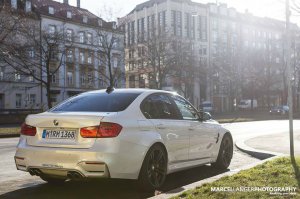 BMW-News-Blog: BMW M3 (F80) in Mineralwei: Sportler in freier Wildbahn erwischt (Spyshots)