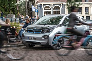 BMW-News-Blog: 190 km Reichweite aus der Steckdose: der BMW i3