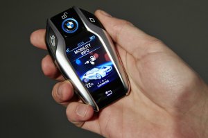 BMW-News-Blog: Display Key: BMW macht jetzt hbsche Schlssel