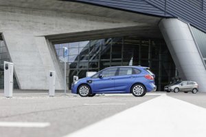 BMW-News-Blog: BMW 2er Active Tourer 225xe: BMW startet Serienproduktion