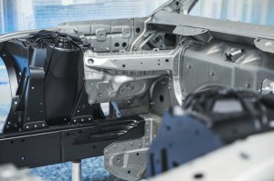 BMW-News-Blog: BMW 7er (G11): Viel Carbon soll 130 Kilogramm Gewicht einsparen